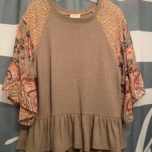 Umgee!!! Waffle knit flowy ruffles